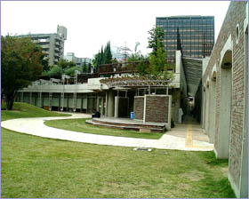 江坂図書館 吹田市立図書館